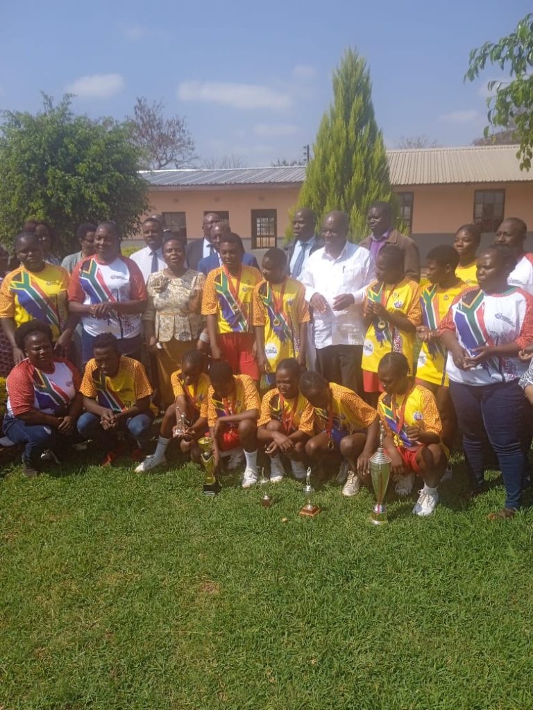 Schools netball national under 12 champions Khodobi primary with Collins Chabane mayor Shadrack Maluleke and other leaders after their breakfast with the mayor on Friday