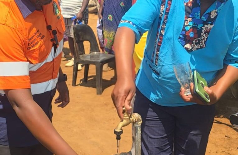 It is a temporary solution, says Executive Mayor as he officially opens water tap for a water starved community